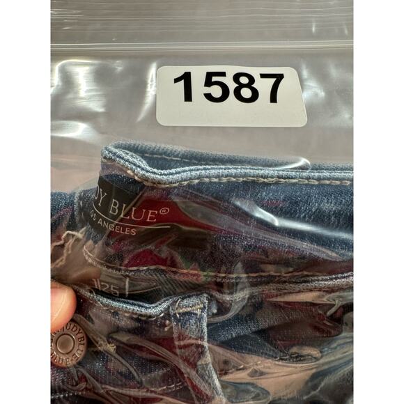 Judy Blue Jeans Skinny Fit Womens Size 1/25 JB88364 Stretch High Rise Raw Hem - Picture 12 of 12